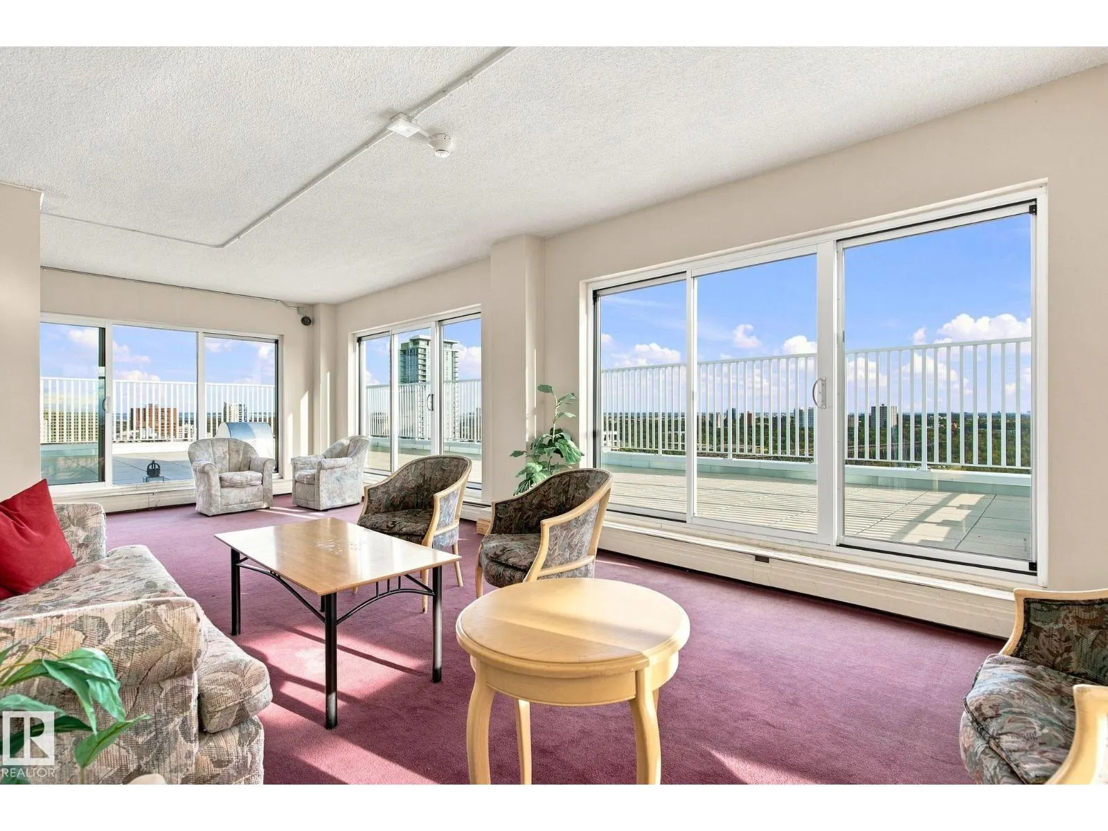 #1507 9835 113 ST NW