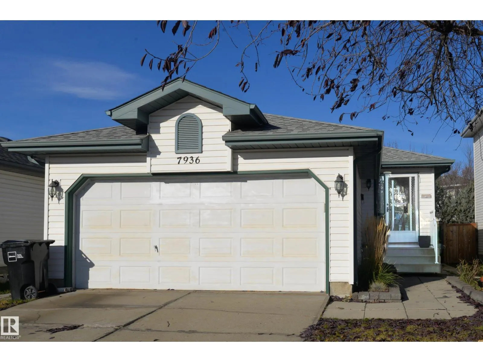 7936 154 AV NW
