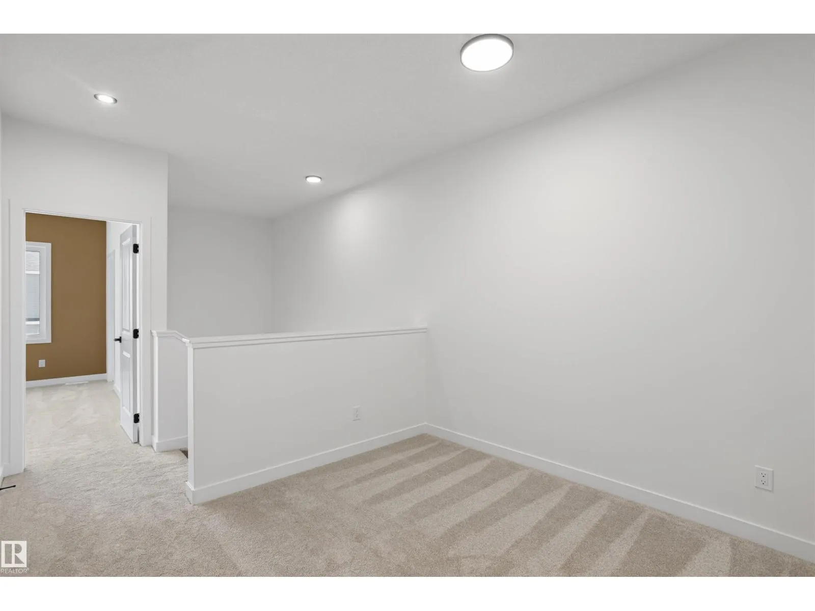 1508 209 ST NW