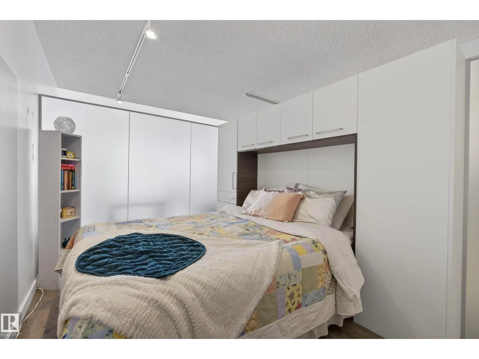 #302 10148 118 ST NW