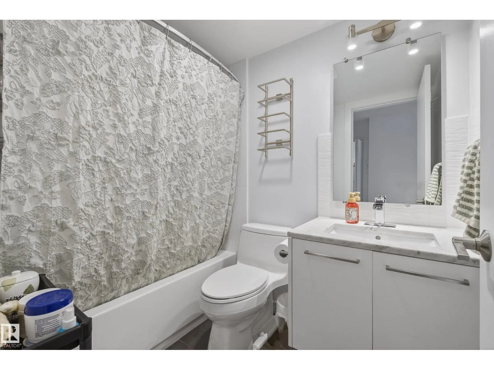 #302 10148 118 ST NW