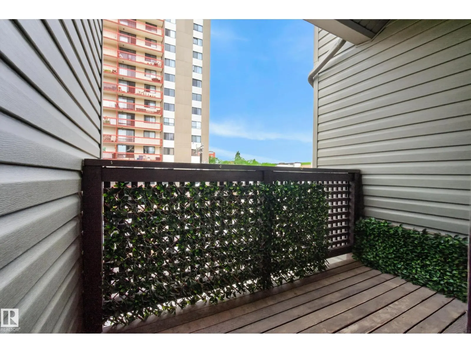#302 10148 118 ST NW