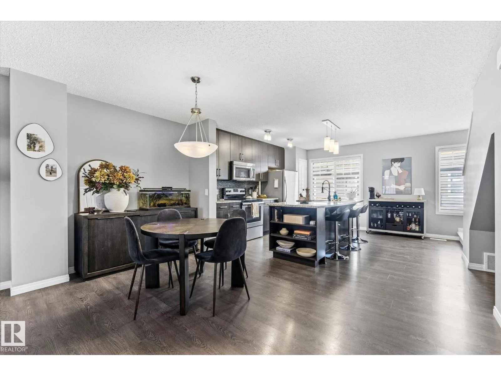 #18 4050 SAVARYN DR SW