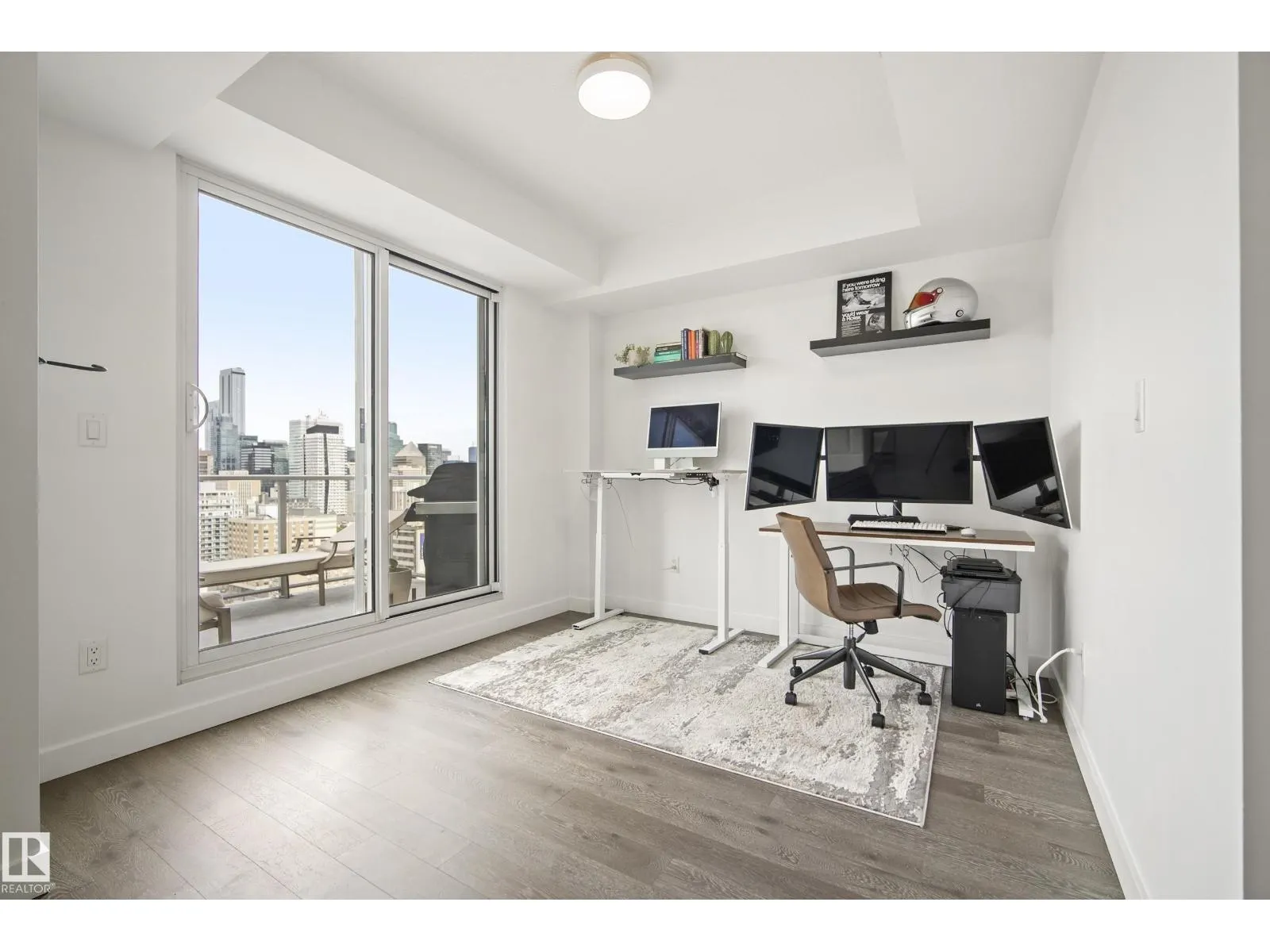#2502 9720 106 ST NW