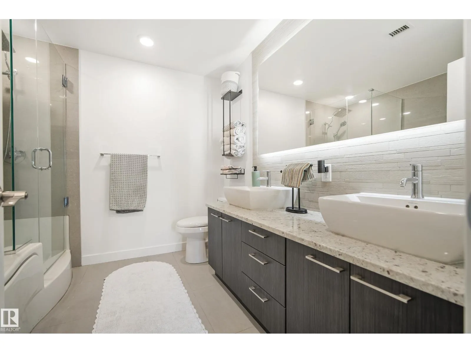 #2502 9720 106 ST NW