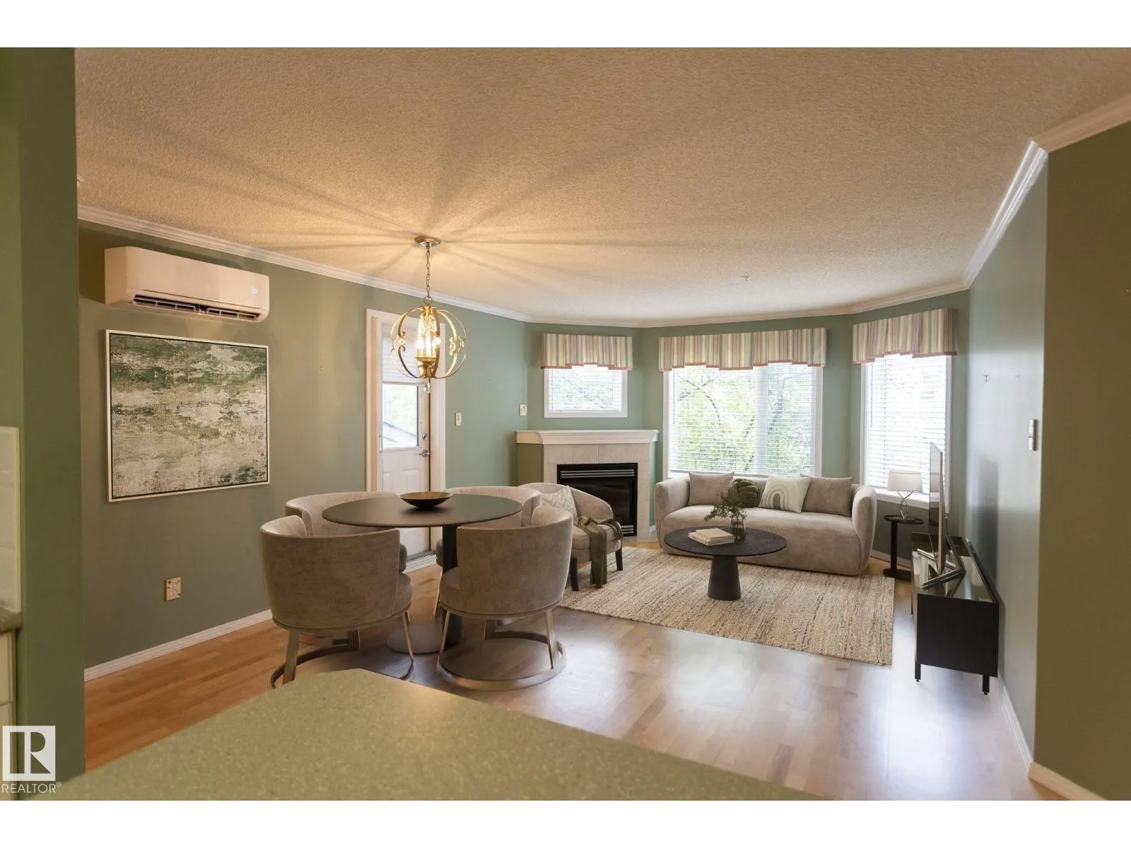 #204 2420 108 ST NW