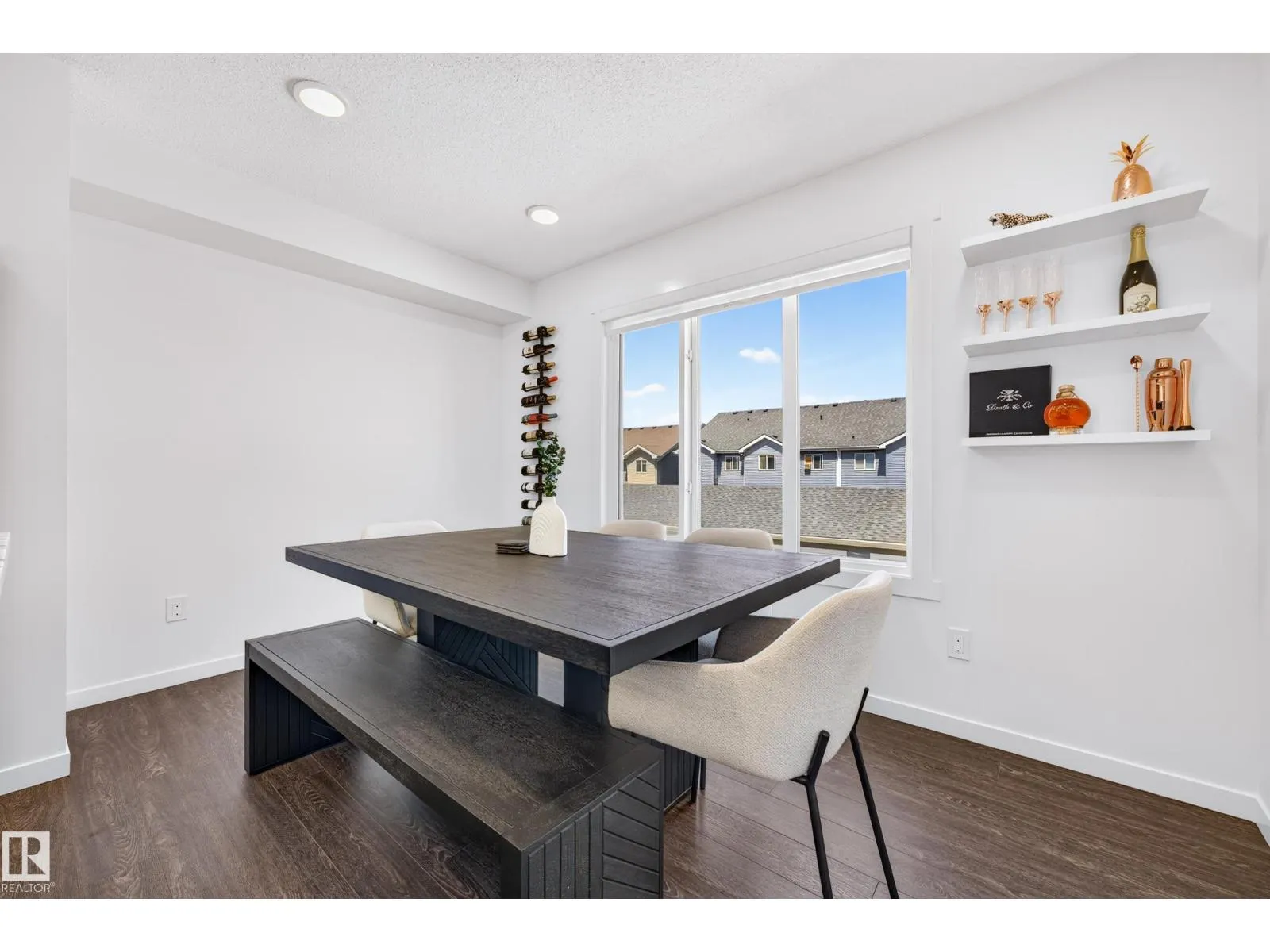 #13 850 Secord BV NW