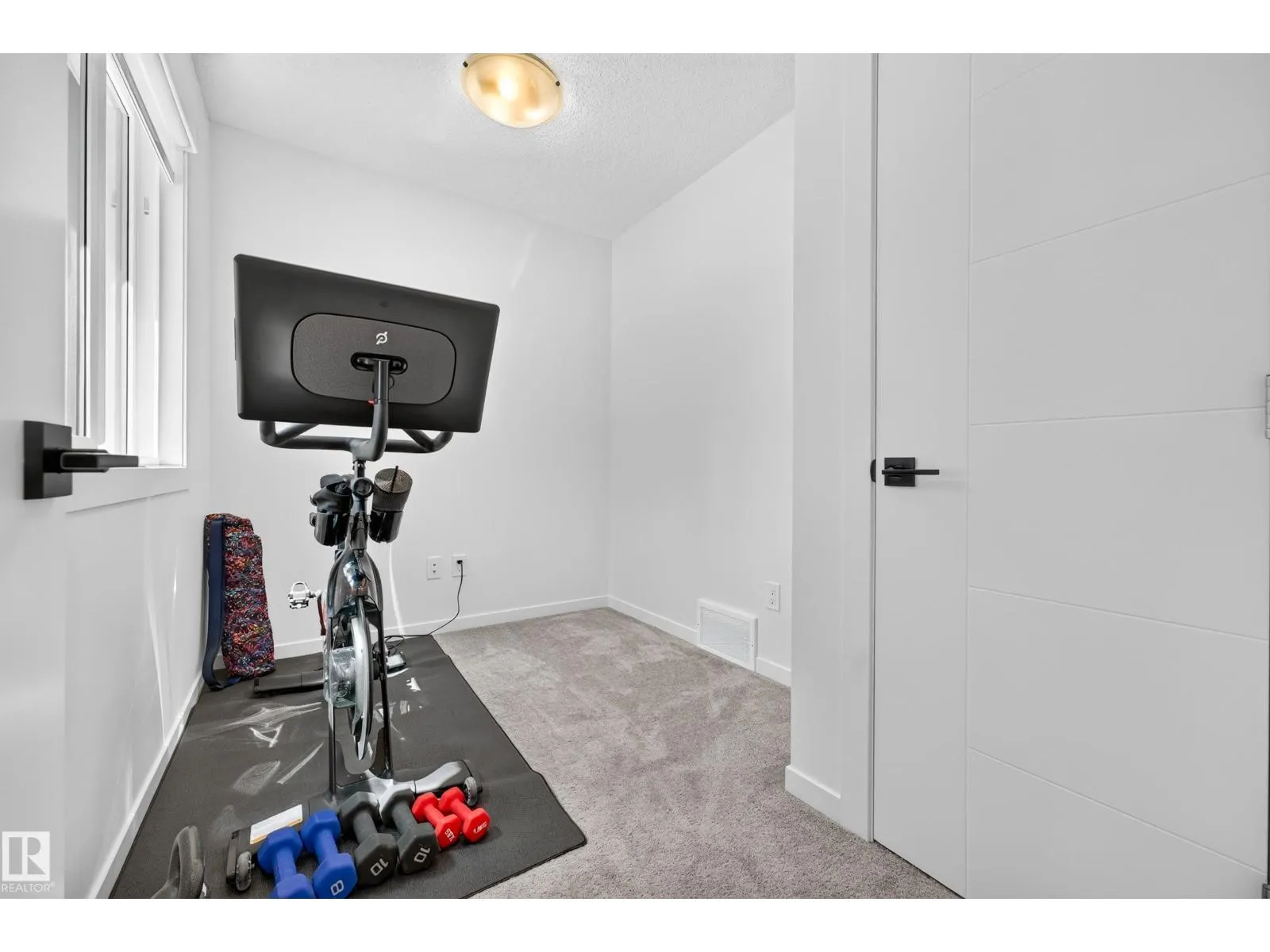 #13 850 Secord BV NW