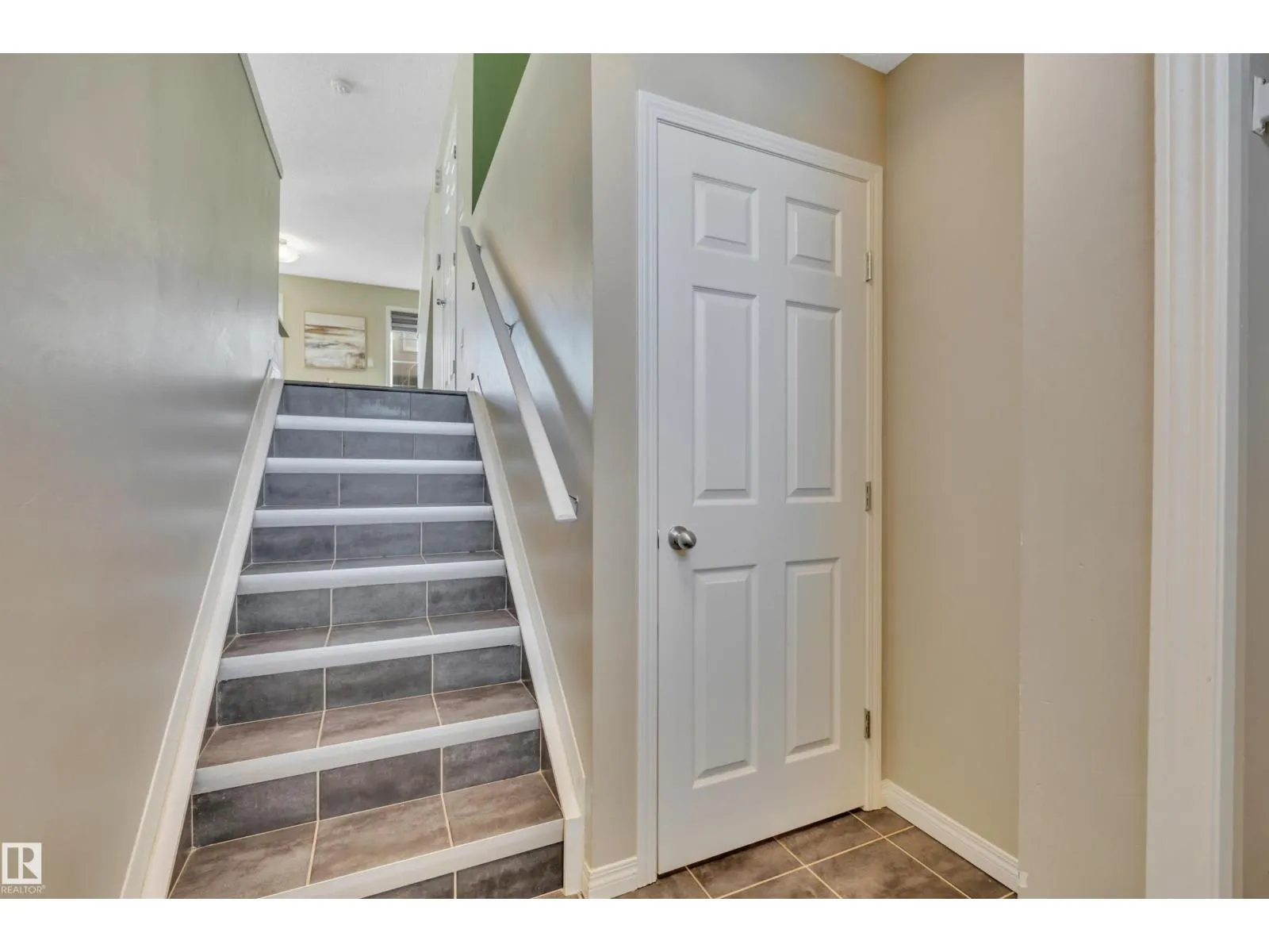 #1 4029 ORCHARDS DR SW