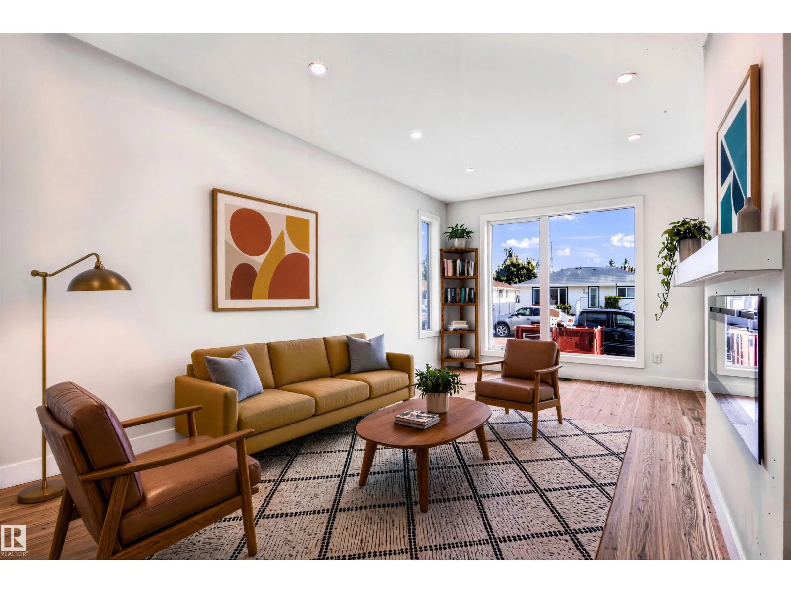 5606 105 AV NW