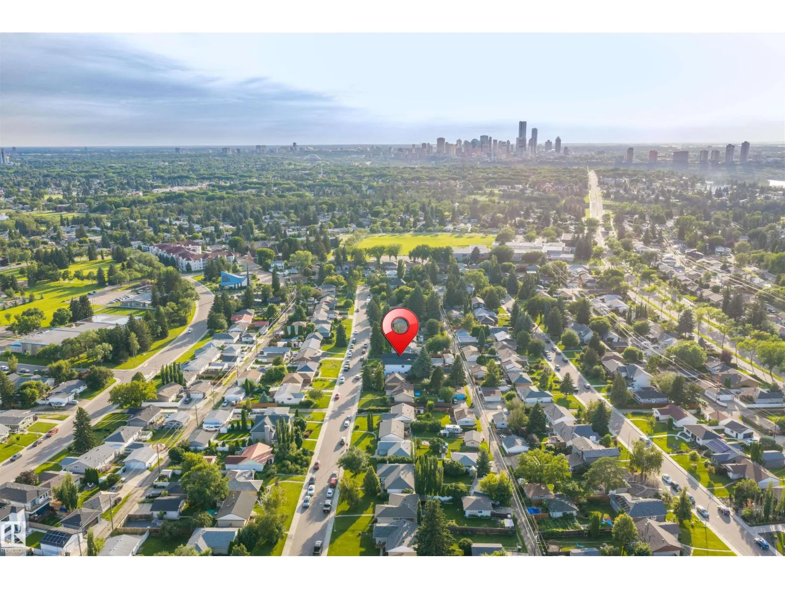 5606 105 AV NW
