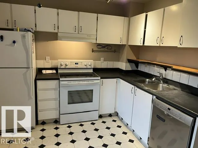 71 WALDEN PA