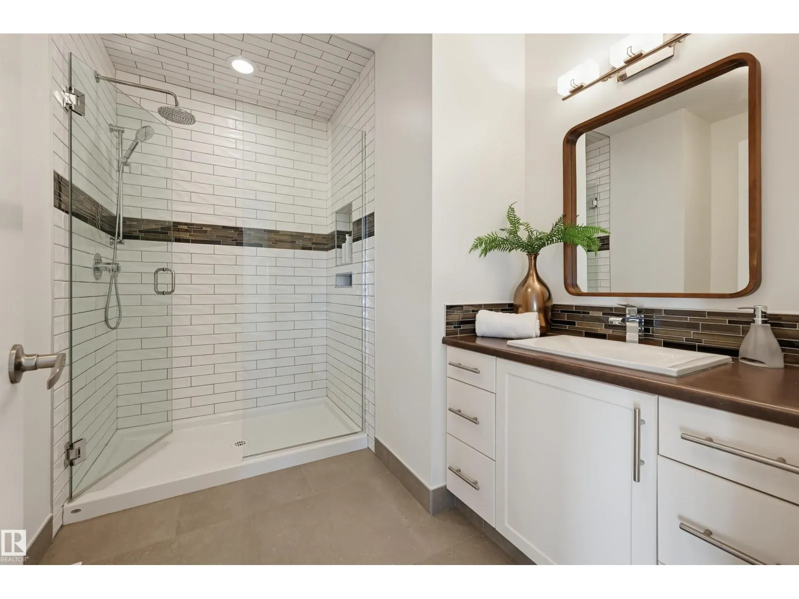 14505 97 AV NW