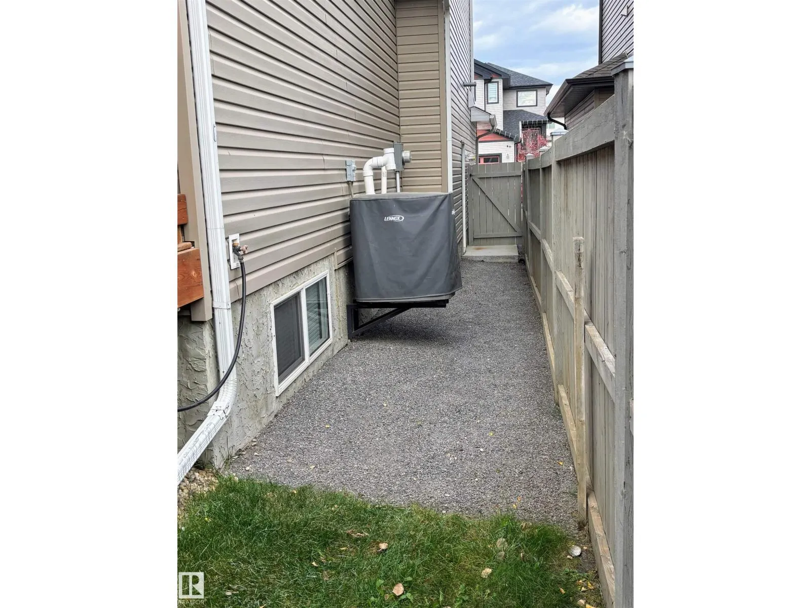 564 REYNALDS WD