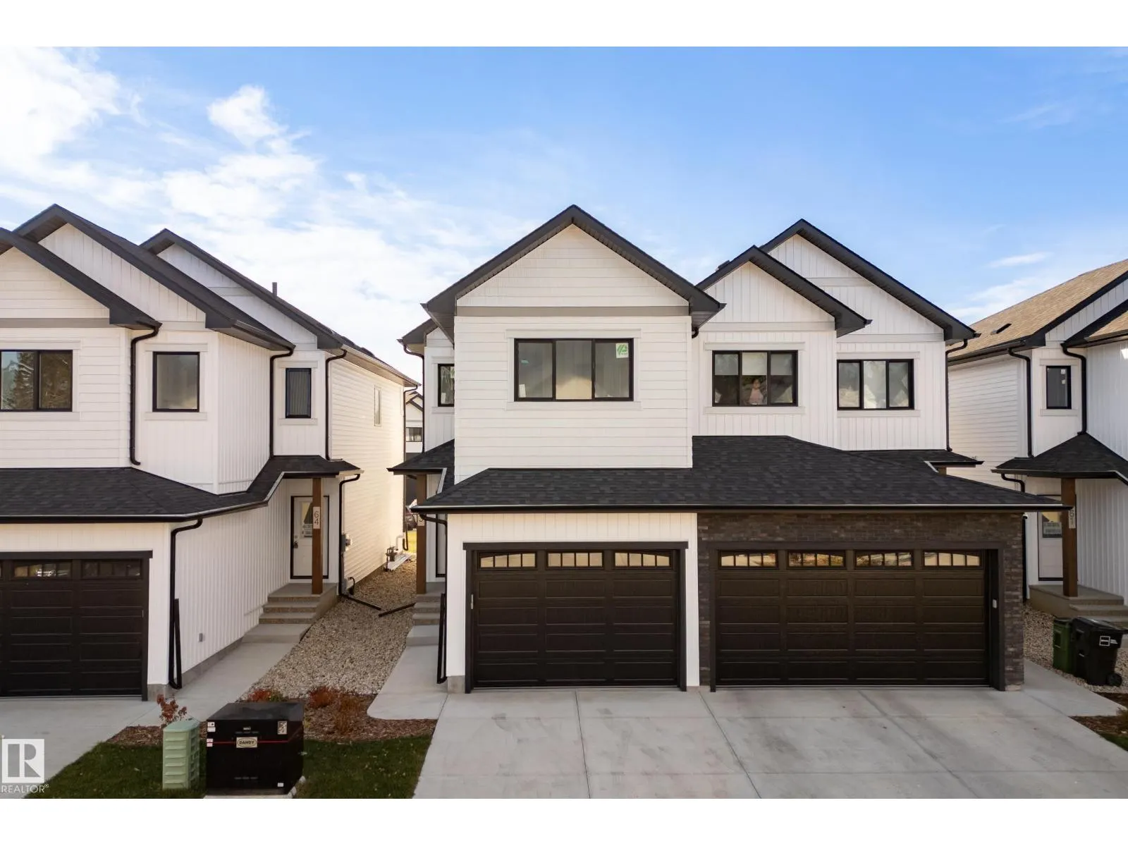 #63 5122 213A ST NW