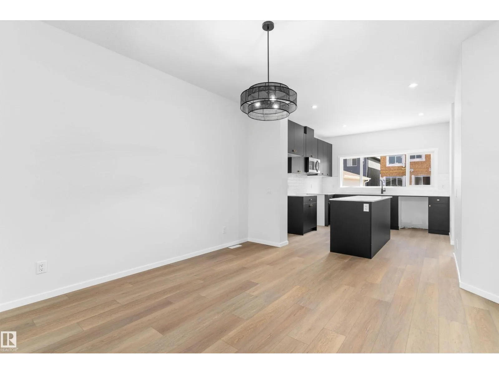 2463 ALCES LI SW