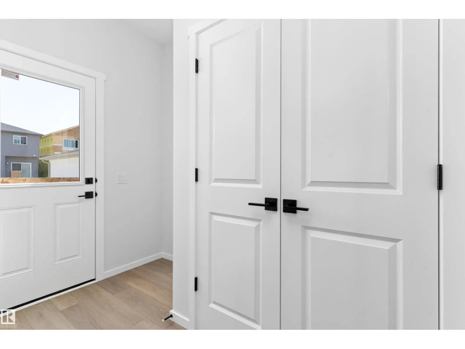 2463 ALCES LI SW