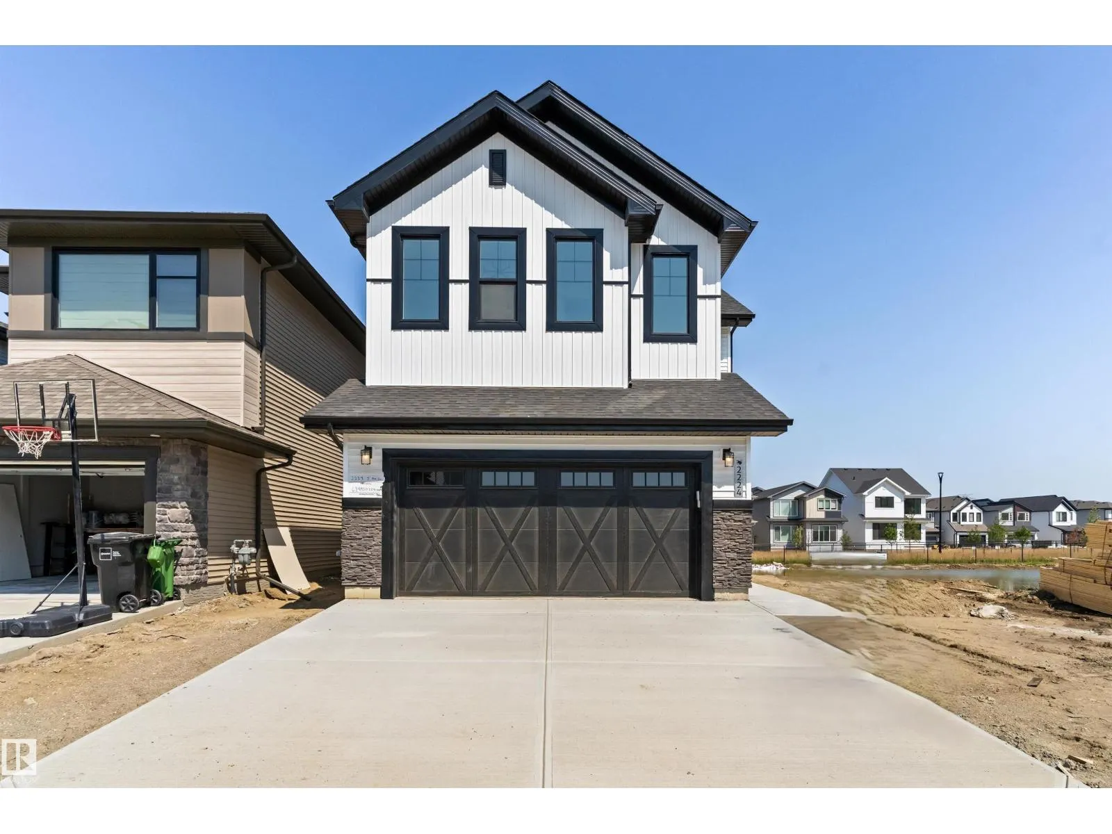 2224 5 AV NW