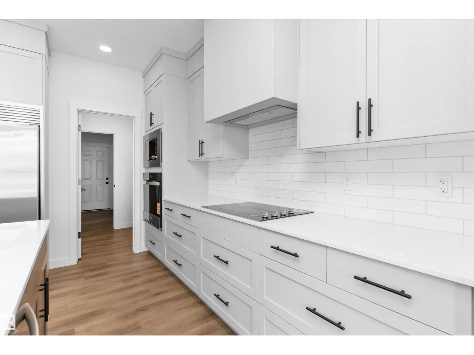 2224 5 AV NW