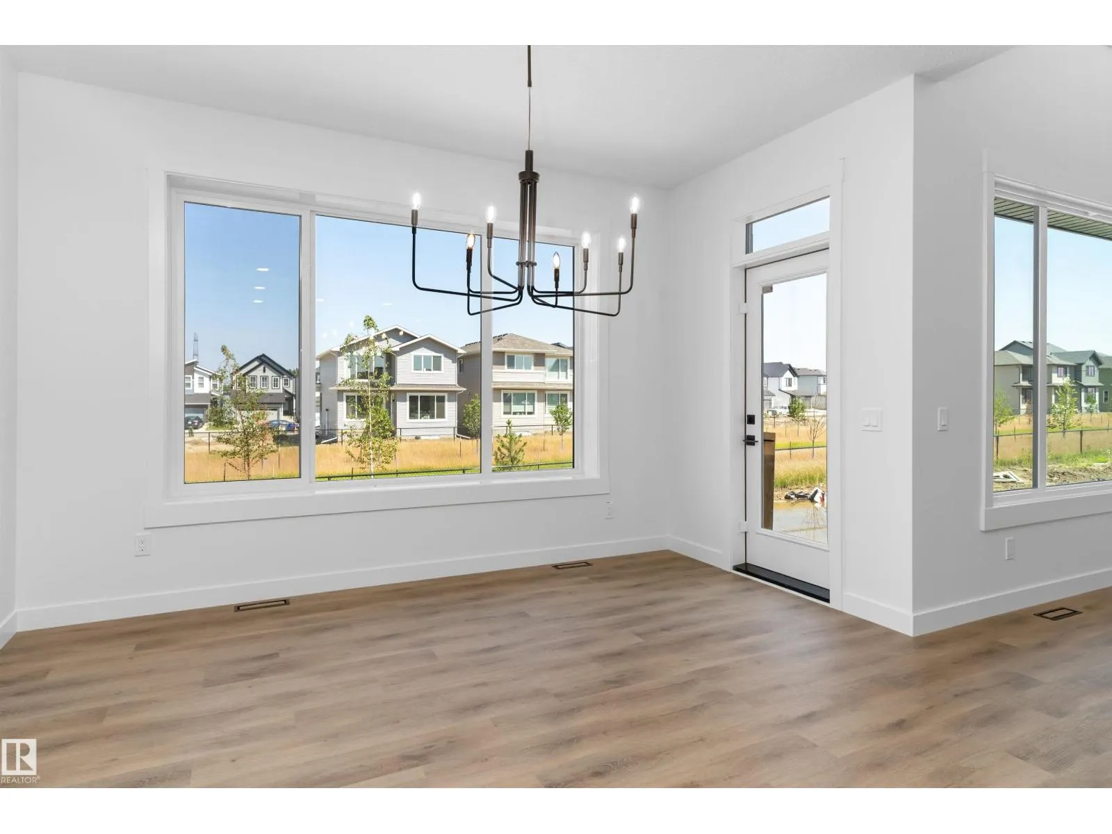 2224 5 AV NW