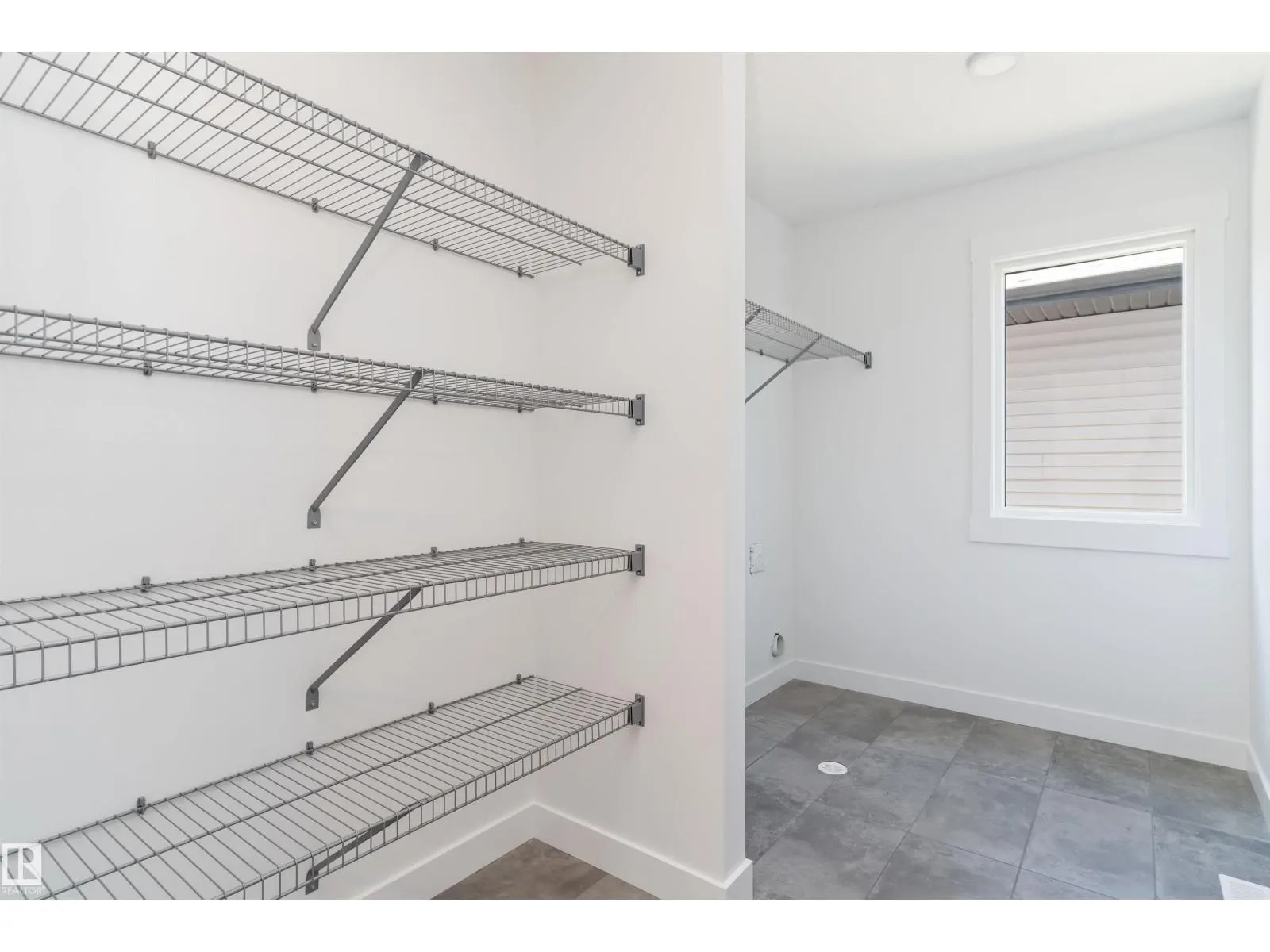 2224 5 AV NW