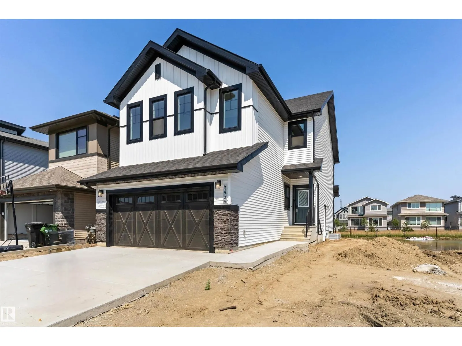 2224 5 AV NW