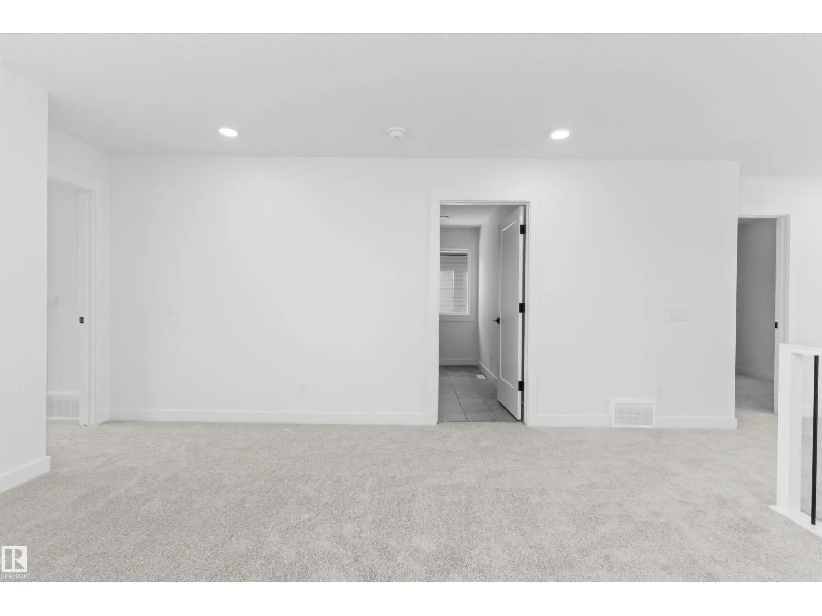 2224 5 AV NW