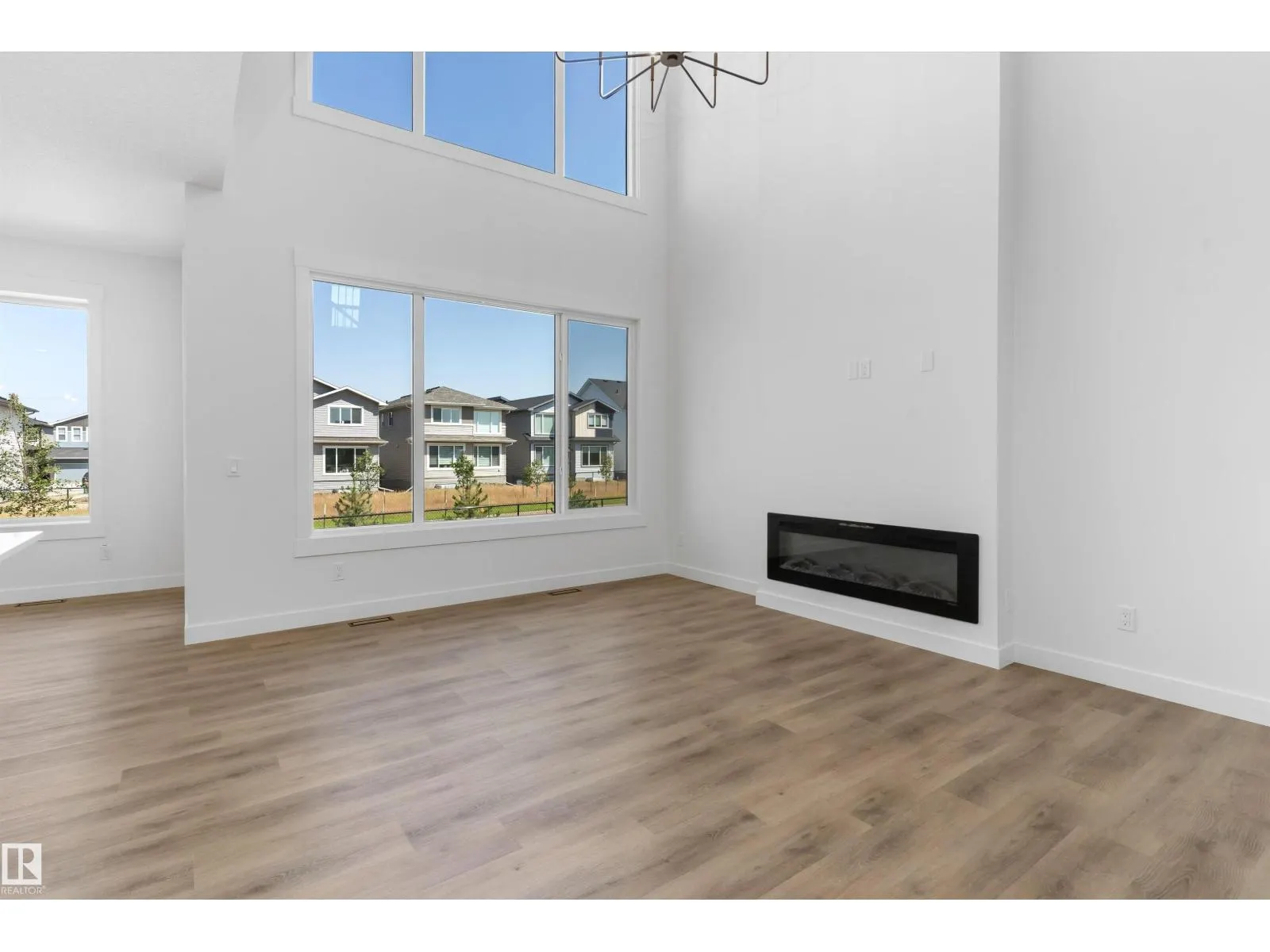 2224 5 AV NW