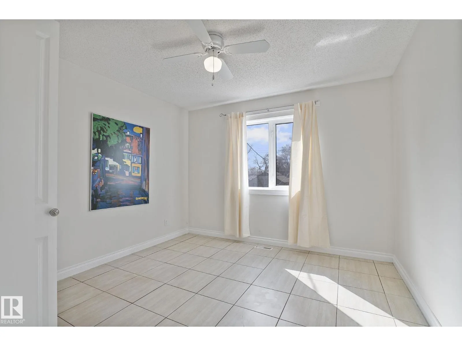 11918 68 ST NW