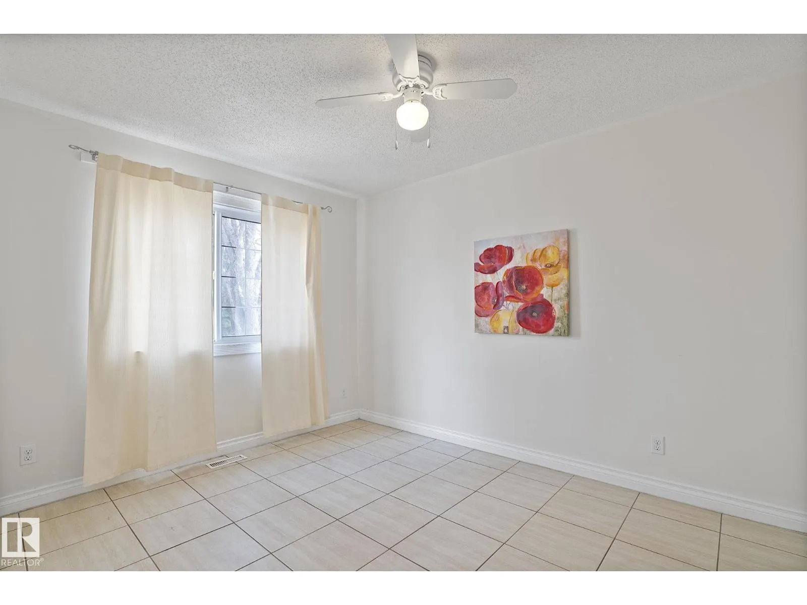 11918 68 ST NW