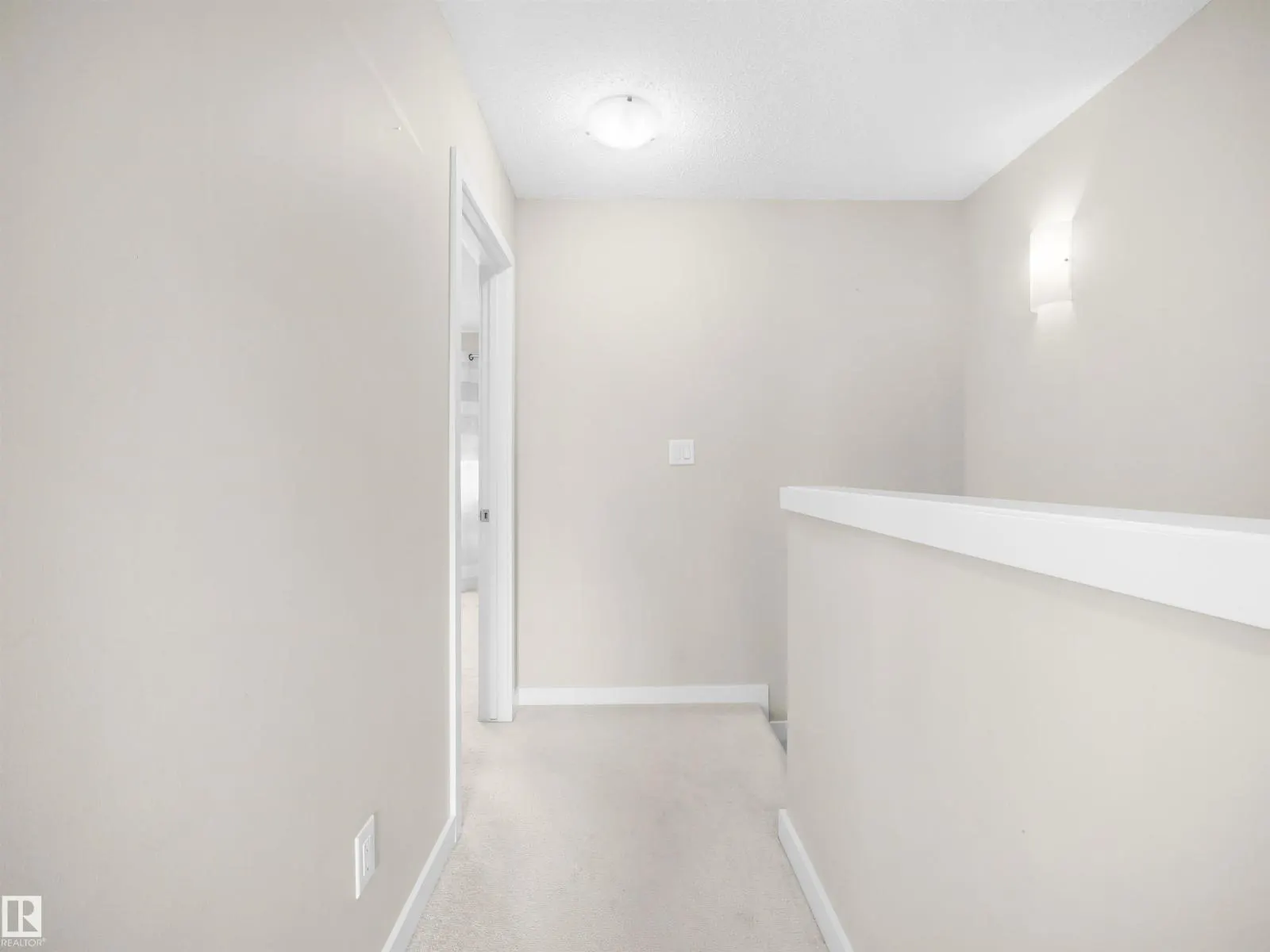 3346 15A AV NW
