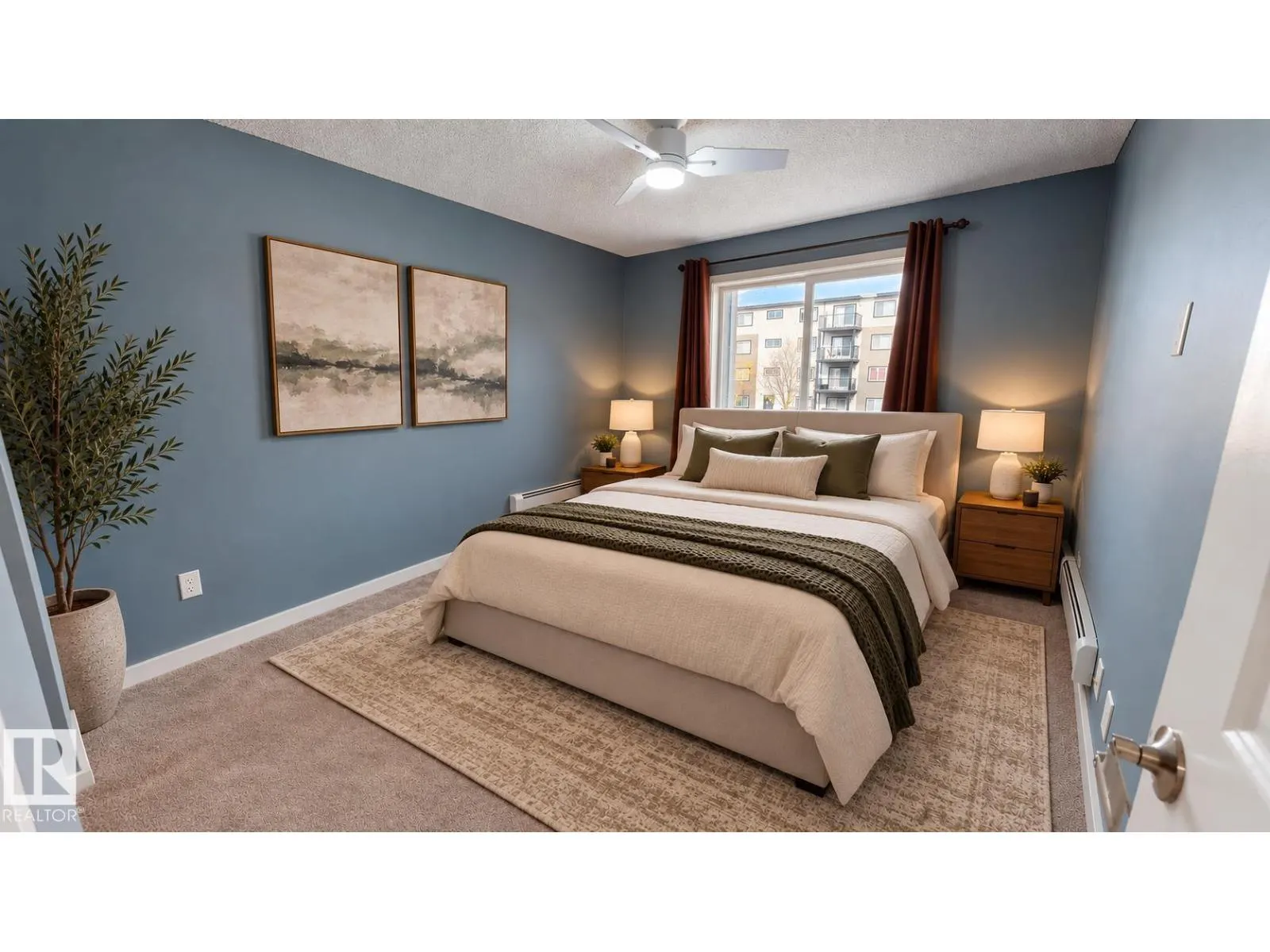 #233 504 Albany WY NW