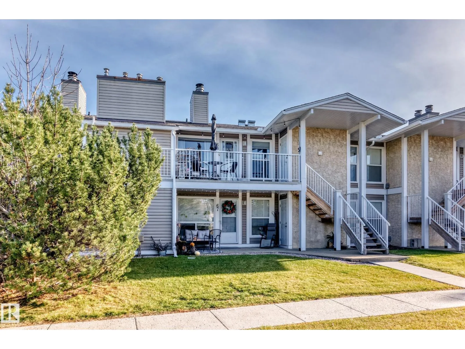#68 2204 118 ST NW