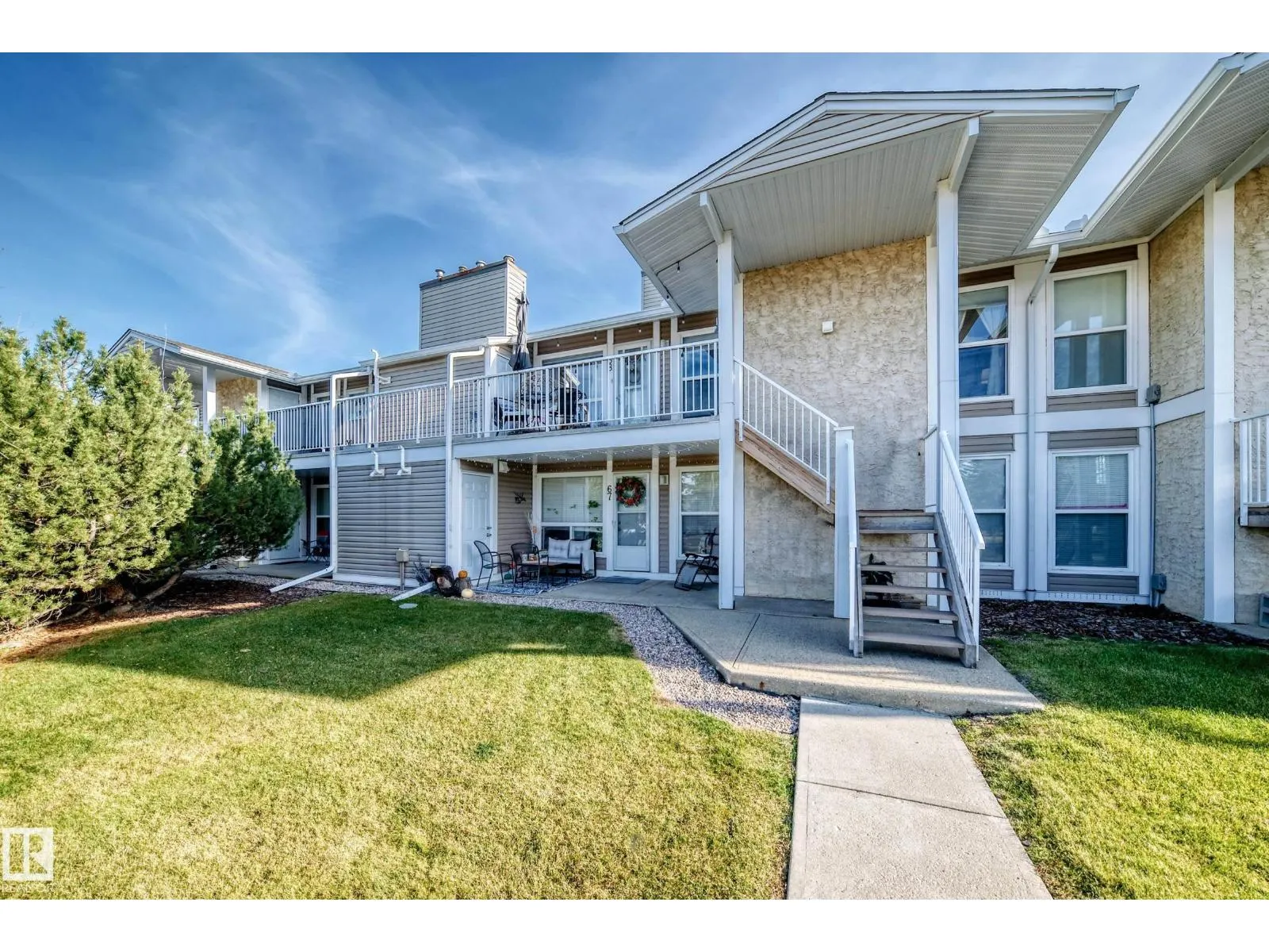 #68 2204 118 ST NW