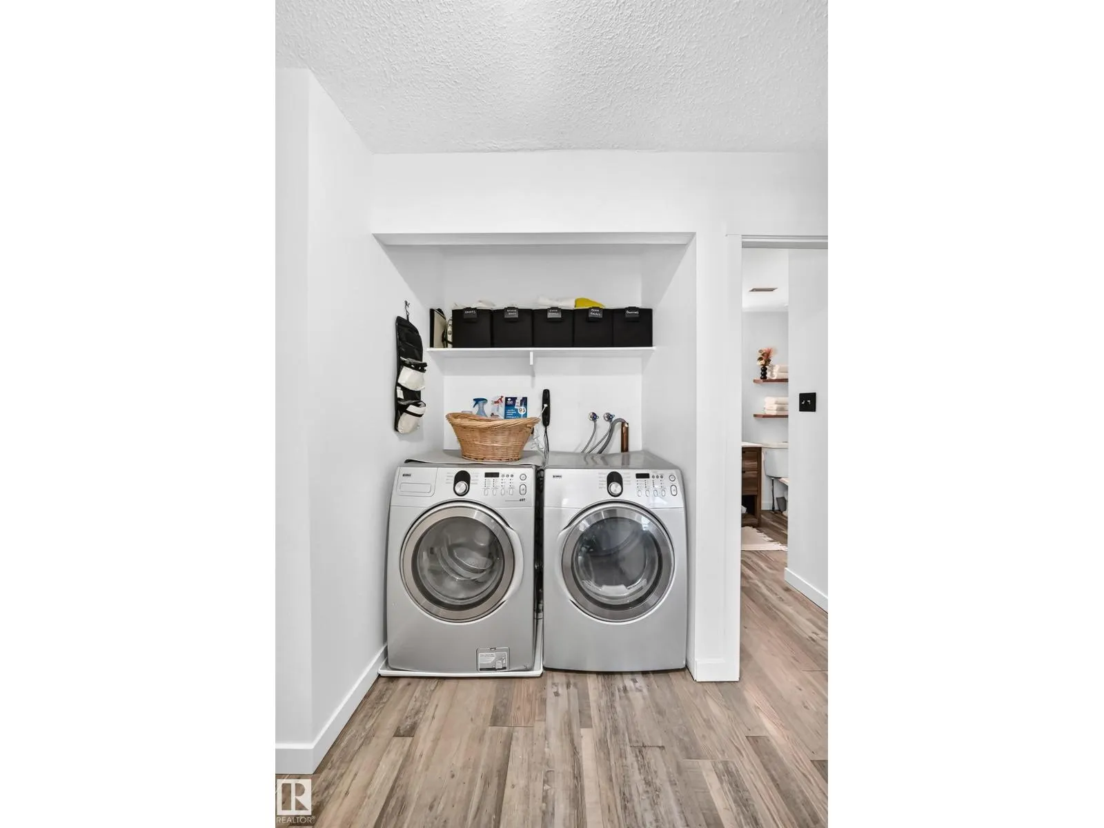 #68 2204 118 ST NW