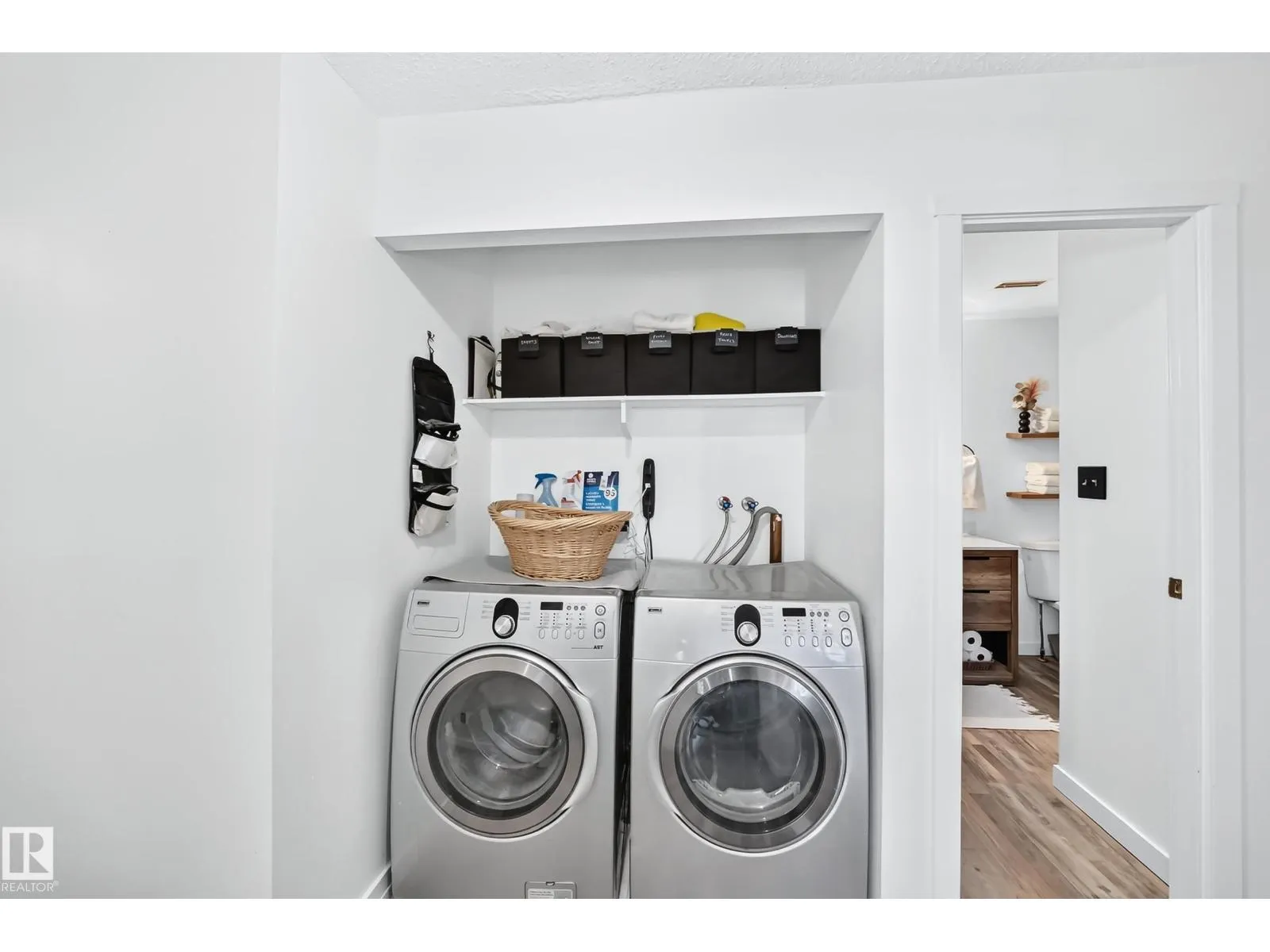 #68 2204 118 ST NW