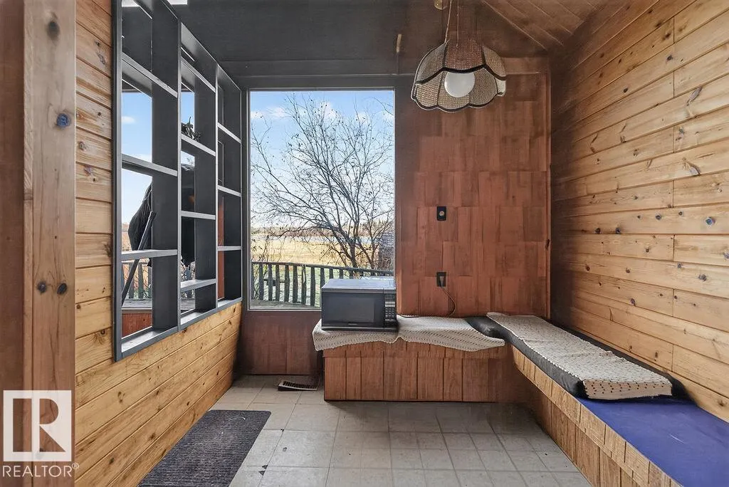 722 Blue Heron DR