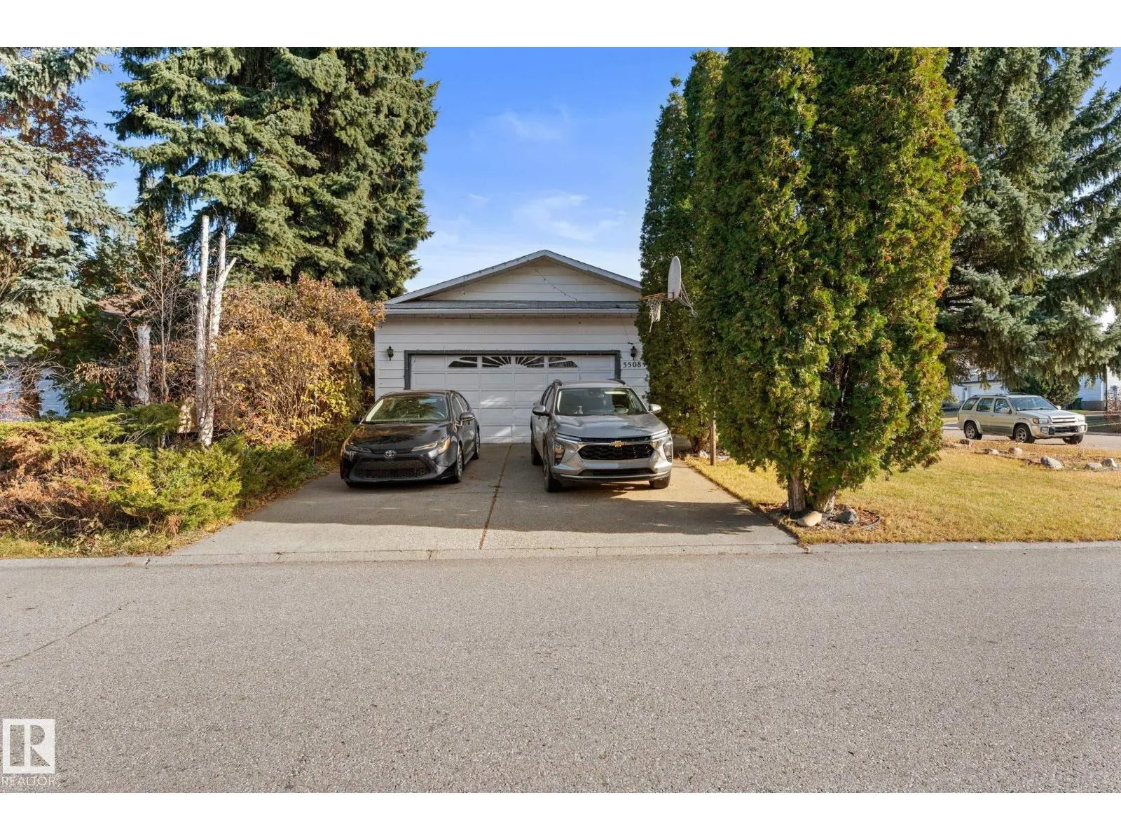 3508 20 AV NW