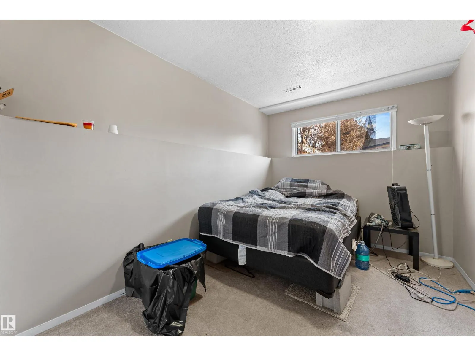 3508 20 AV NW