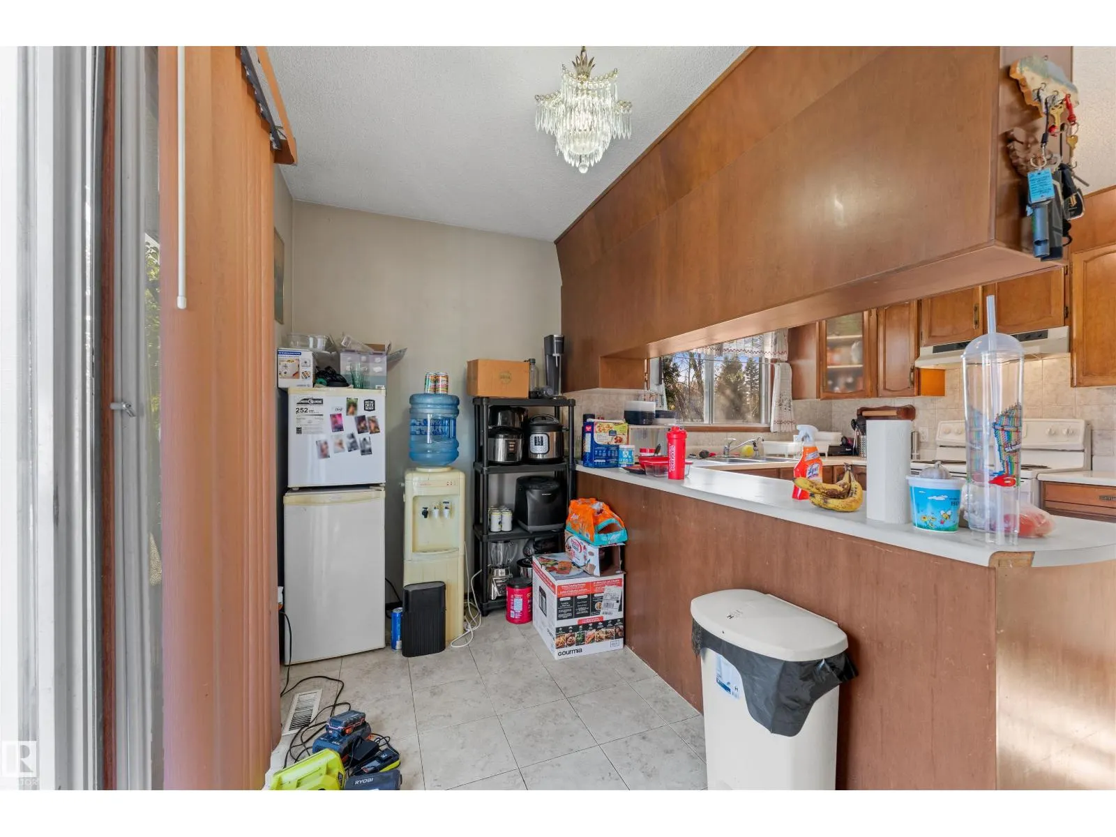 3508 20 AV NW