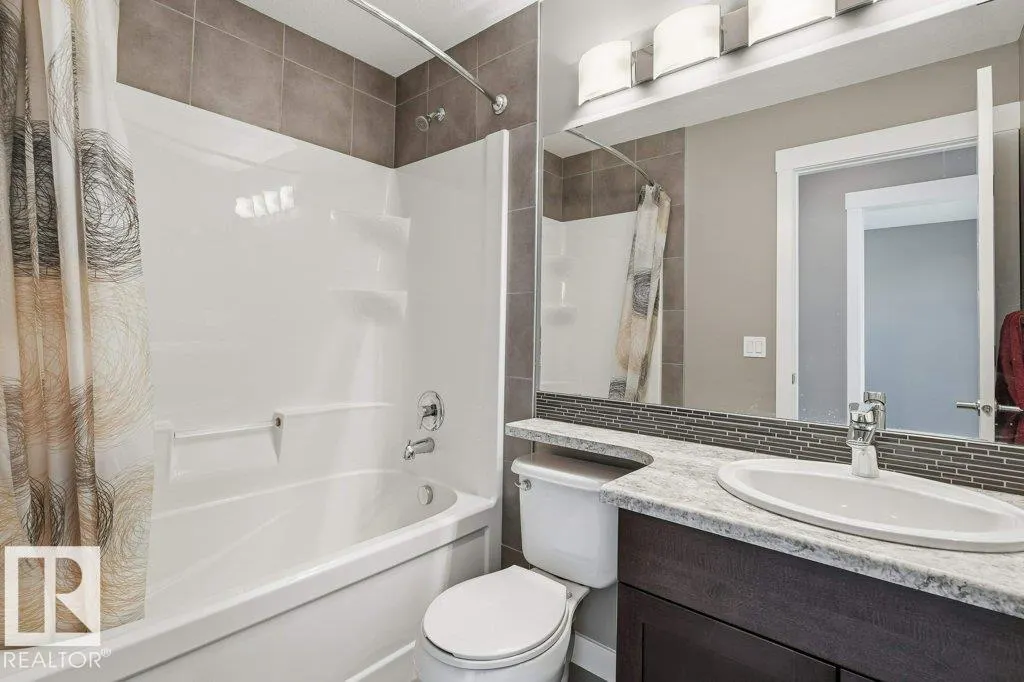 110 MEADOWLAND WY