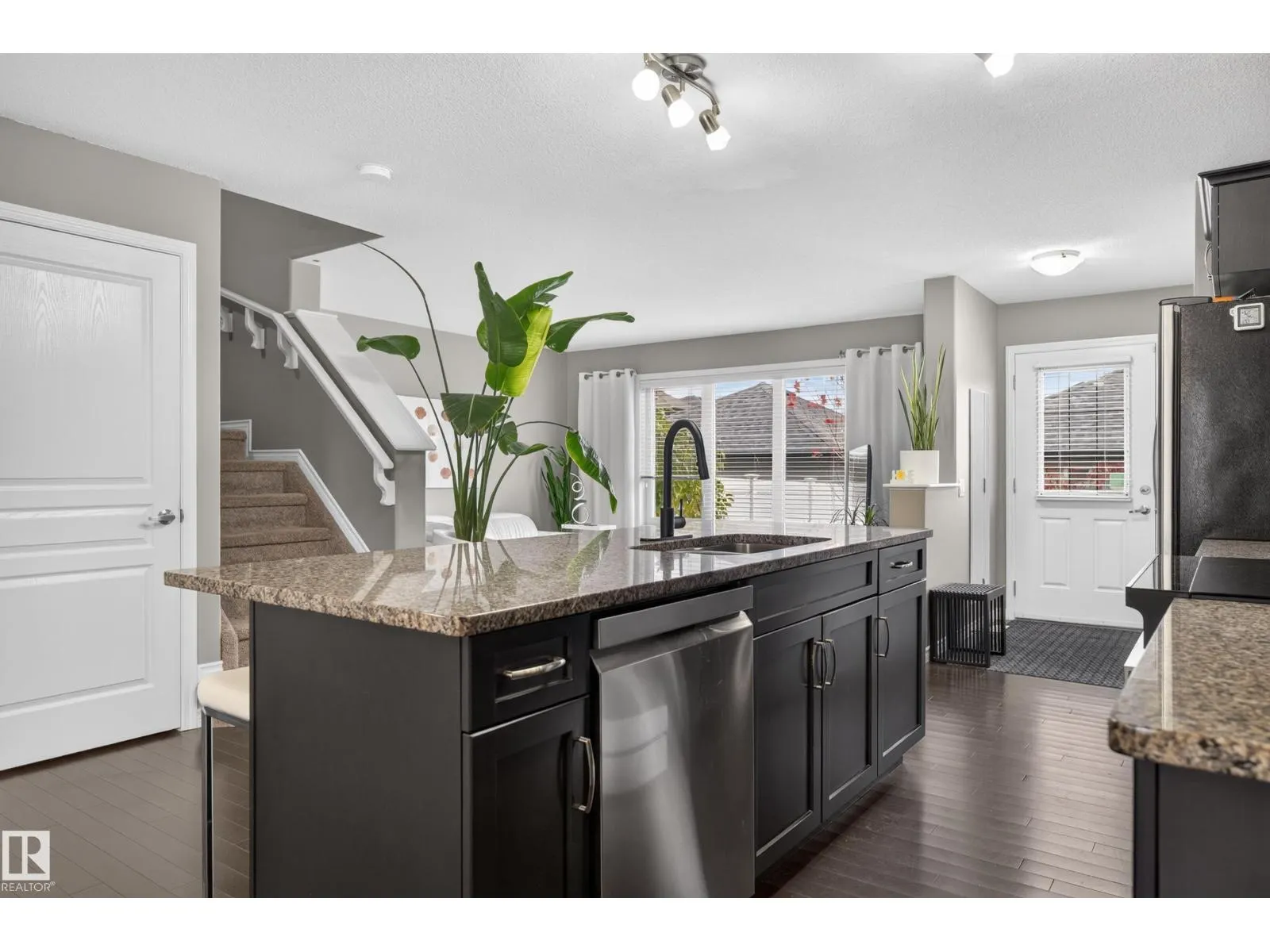 131 CY BECKER BV NW