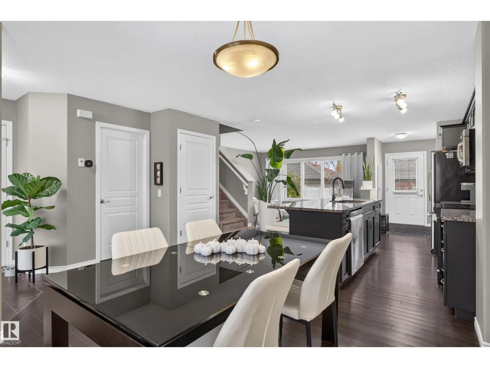 131 CY BECKER BV NW