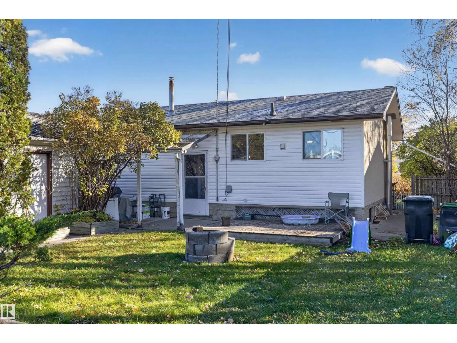 8728 163 ST NW