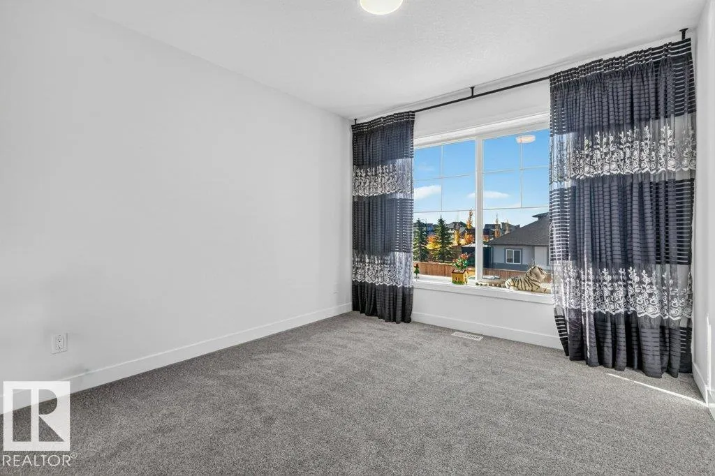 196 EDGEWATER CI