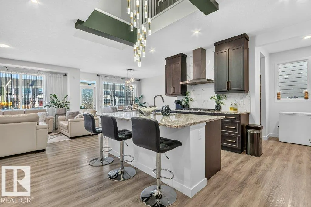 196 EDGEWATER CI