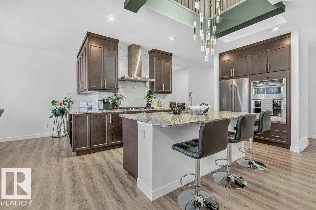 196 EDGEWATER CI