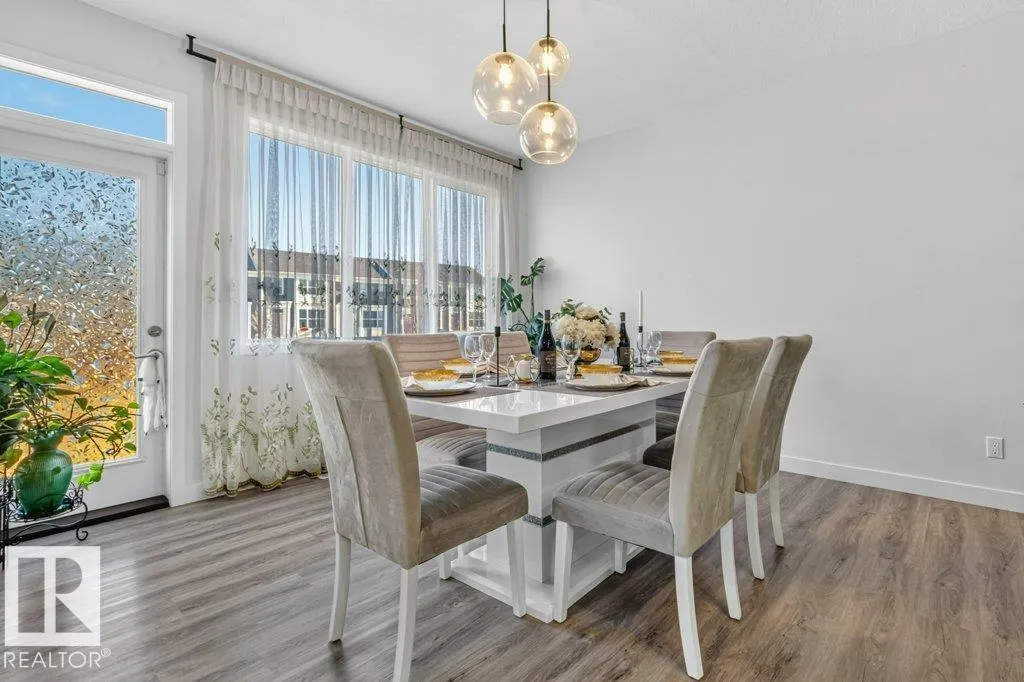 196 EDGEWATER CI
