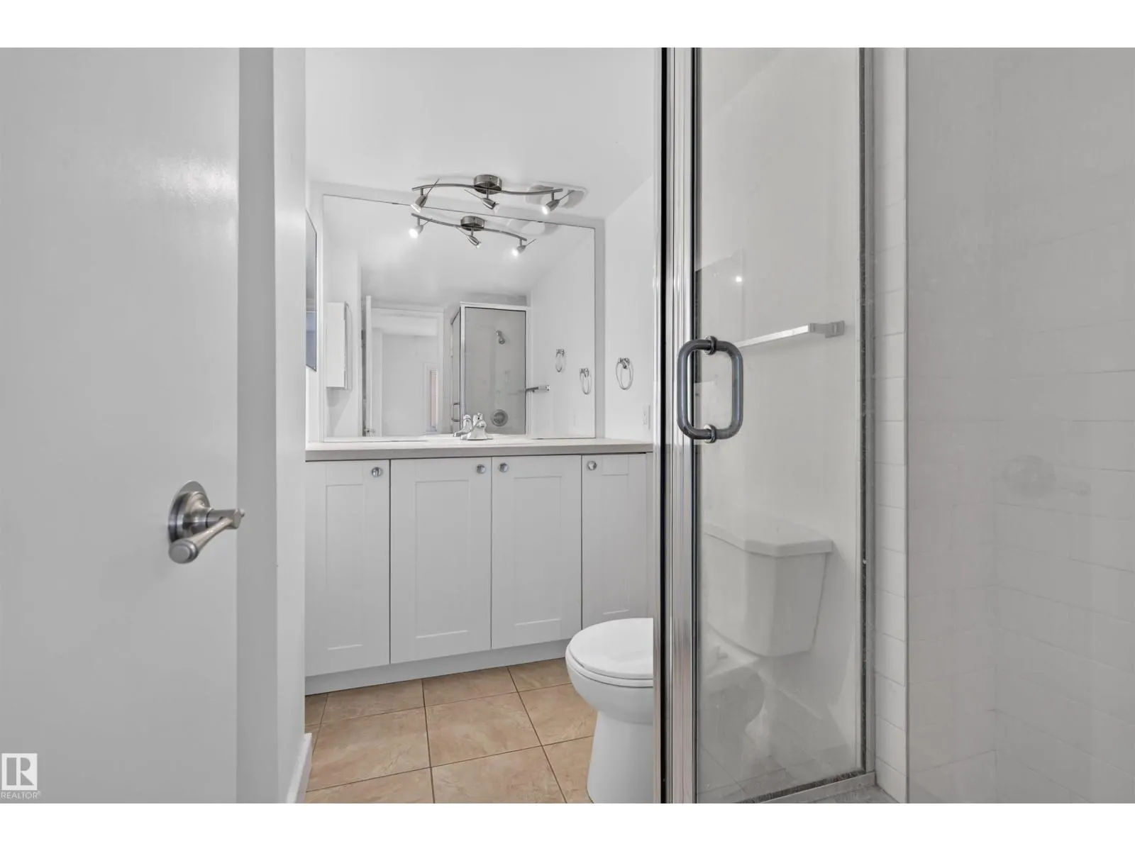 #703 9909 110 ST NW