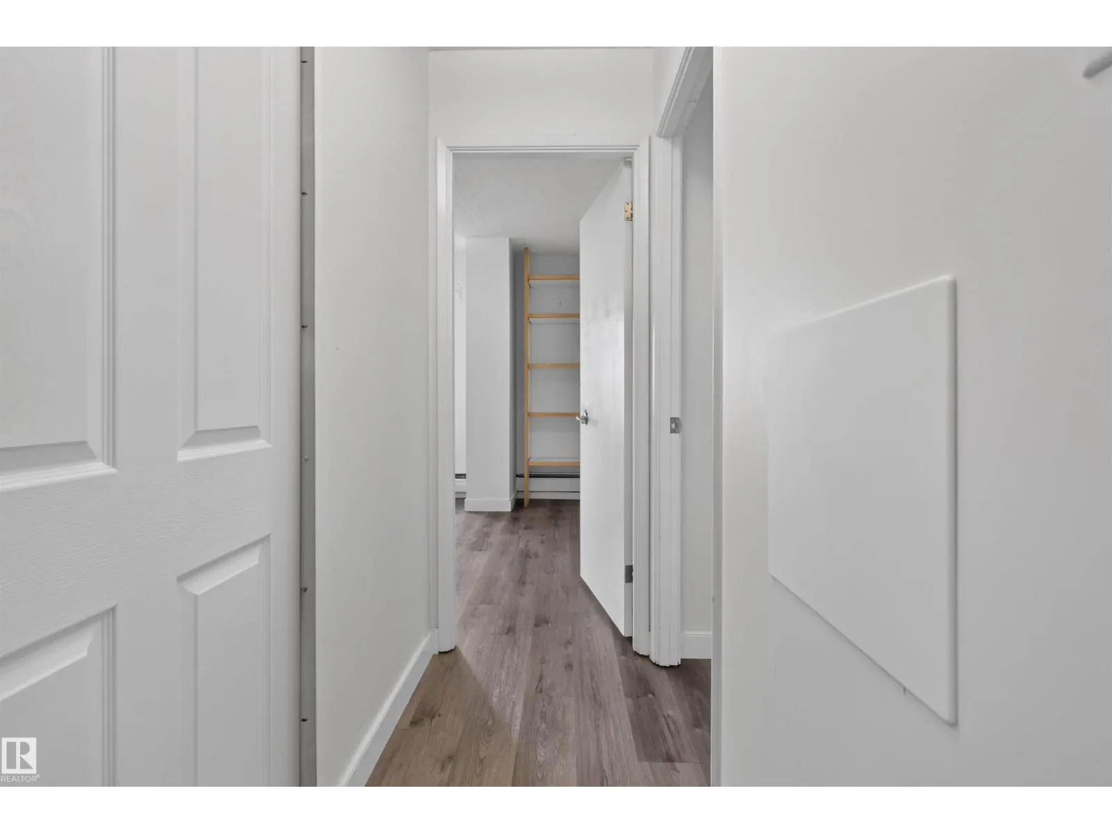 #703 9909 110 ST NW